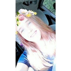 Meet your Posher, Isabel